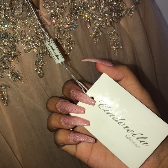 a cute champagne color dress - Picture 4 of 5